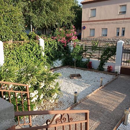 Vivienda Turistica Vino Tinto Villa Almonacid de Toledo Exteriör bild