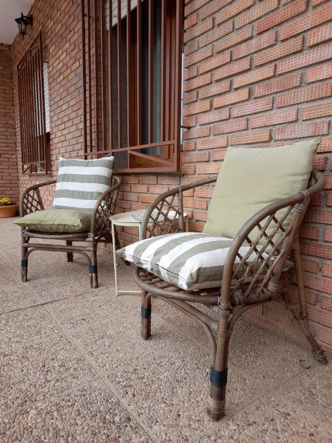 Vivienda Turistica Vino Tinto Villa Almonacid de Toledo Exteriör bild